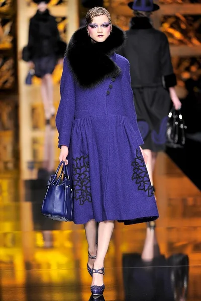 Look 9